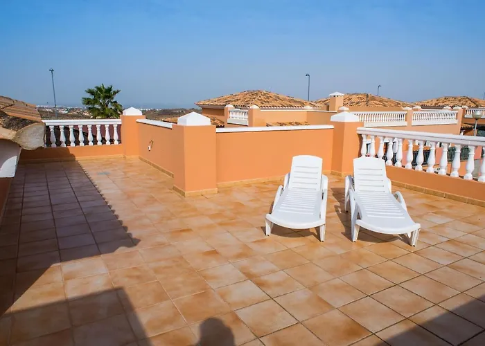 Joy Private Pool By Holidays Villa *