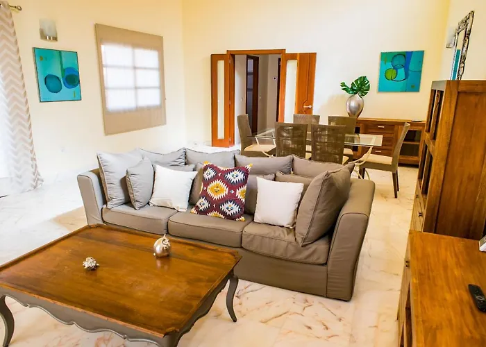 Joy Private Pool By Holidays Villa