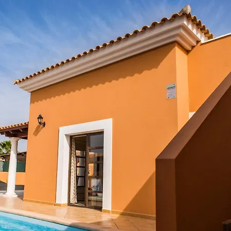 Joy Private Pool By Holidays * 科拉雷侯